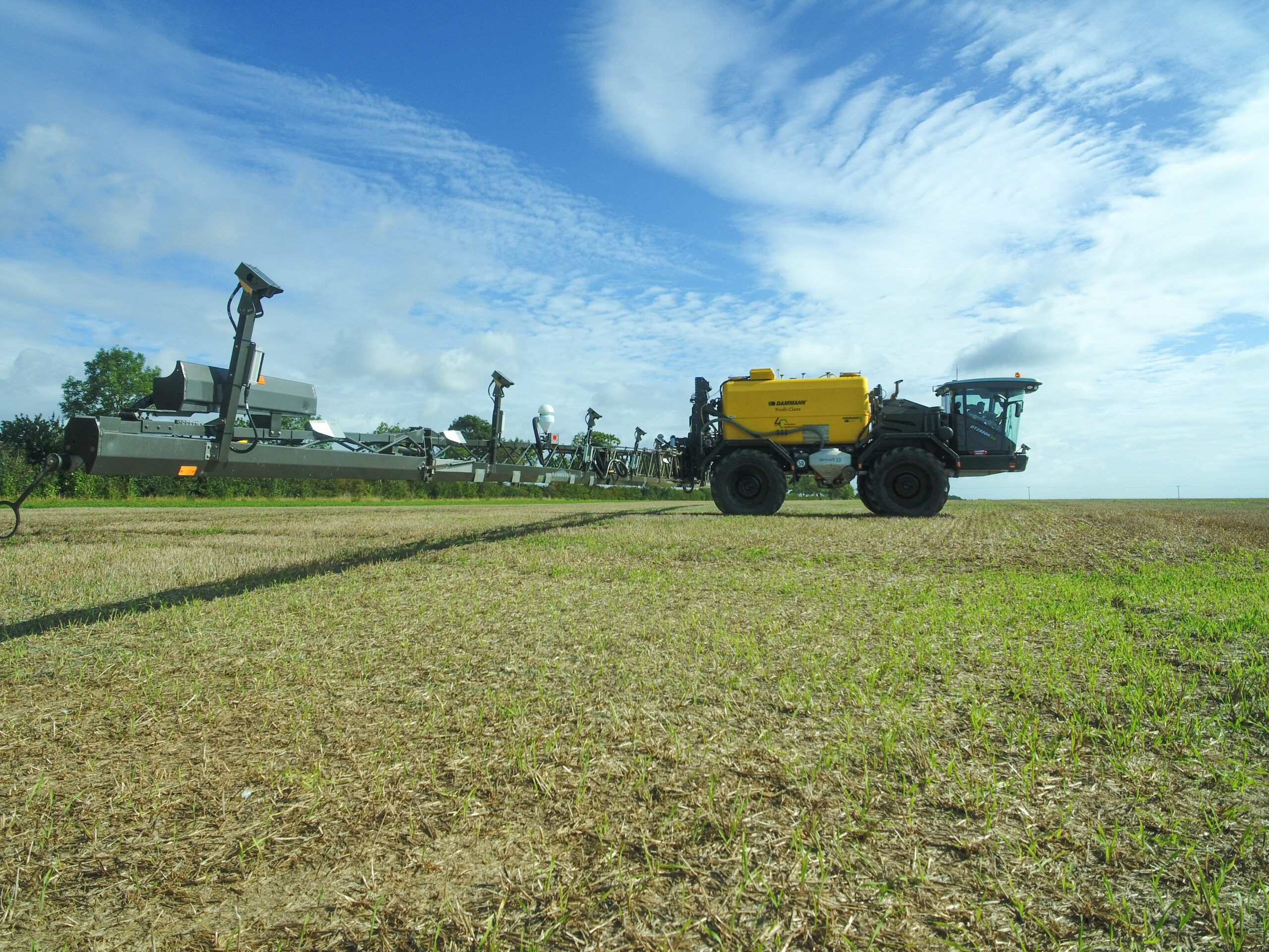 Precision spraying technology: efficient, sustainable farming